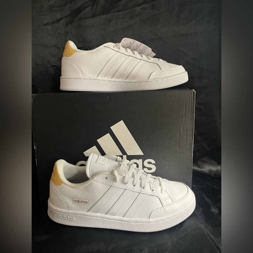Adidas- Grand Court SE